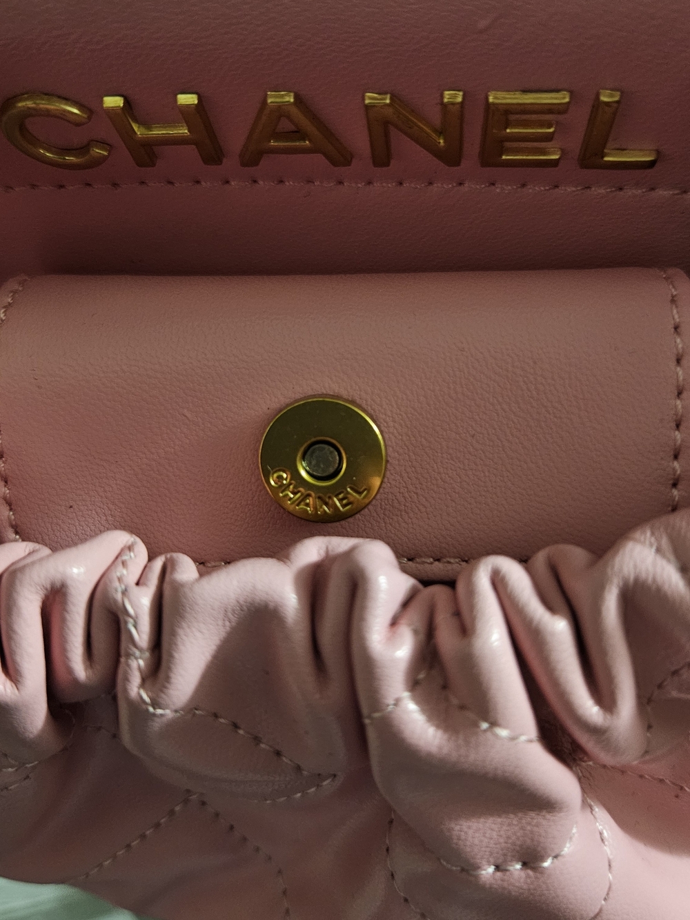 Pink Quilted Drawstring Shoulder Bag - Picture 2 of 5